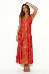 Perfectly Swaying Midi Dress Red